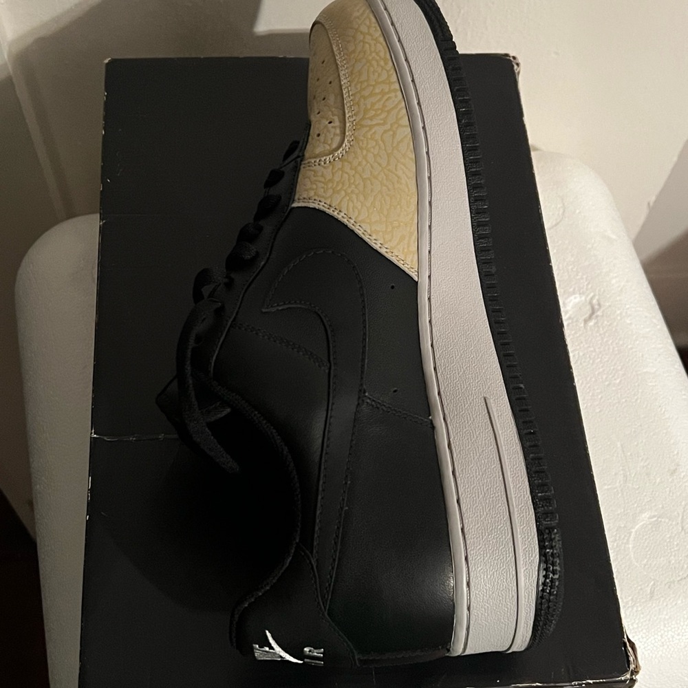 Nike Black and Tan Athletic Shoes - Picture 7 of 10